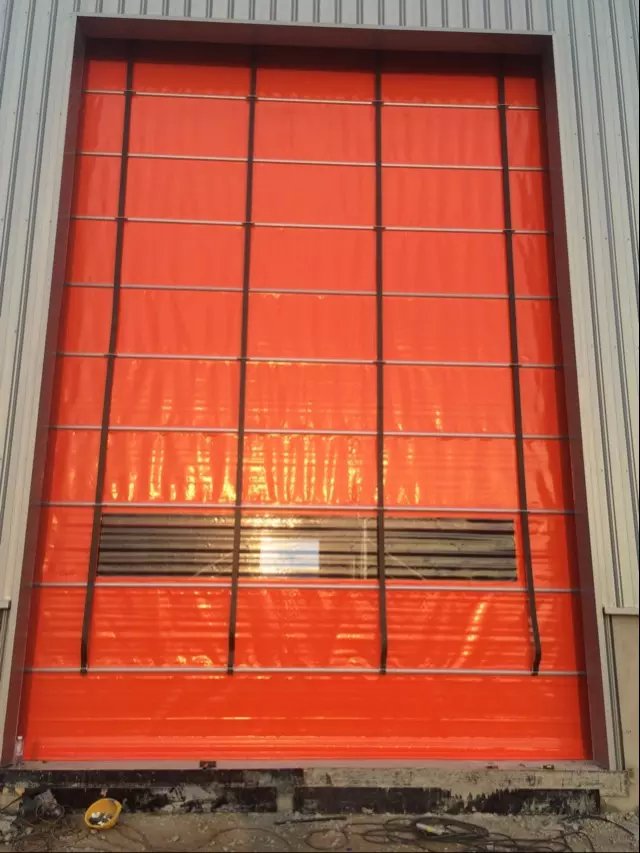 沈陽(yáng)大型快速堆積門(mén)安裝