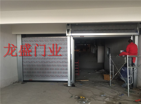 鞍山硬質(zhì)快速門